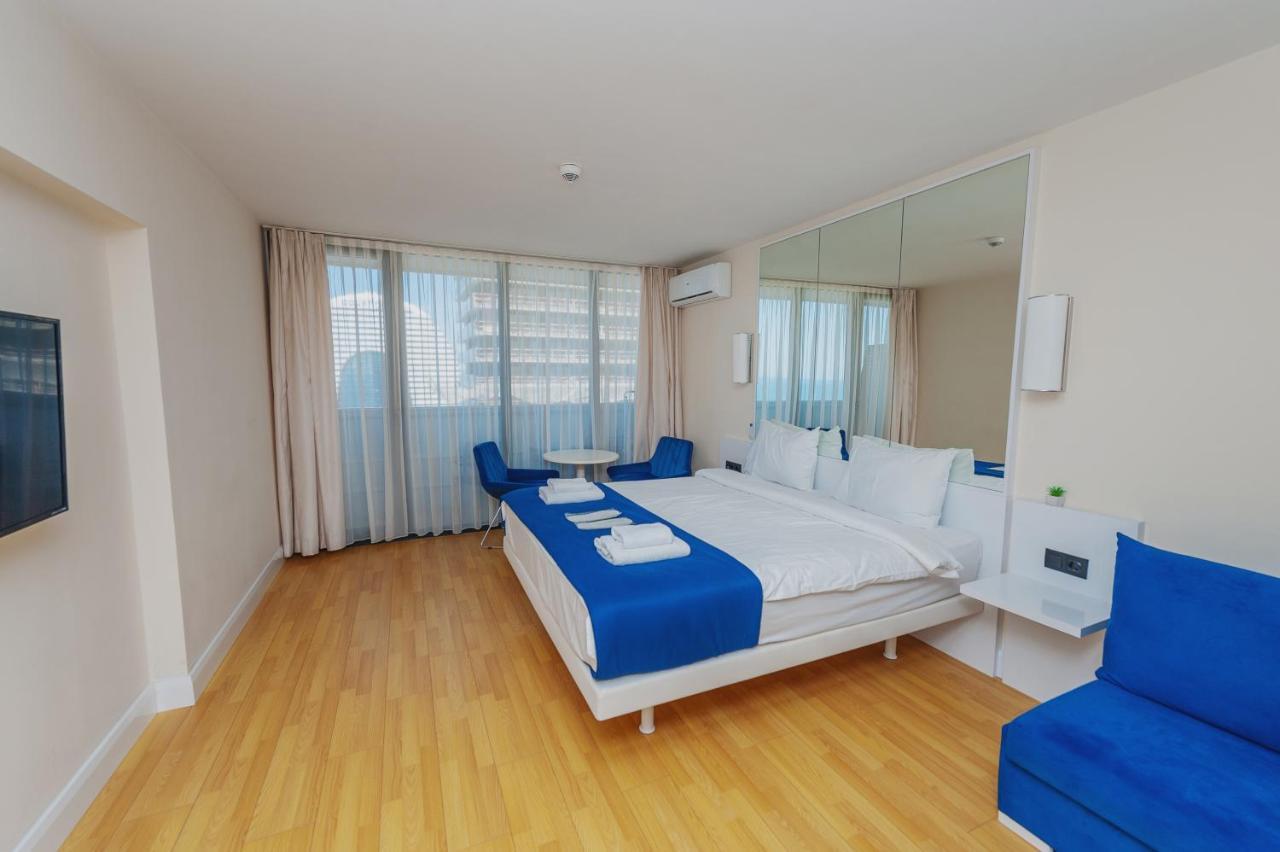 Orbi City Suite 巴统 外观 照片