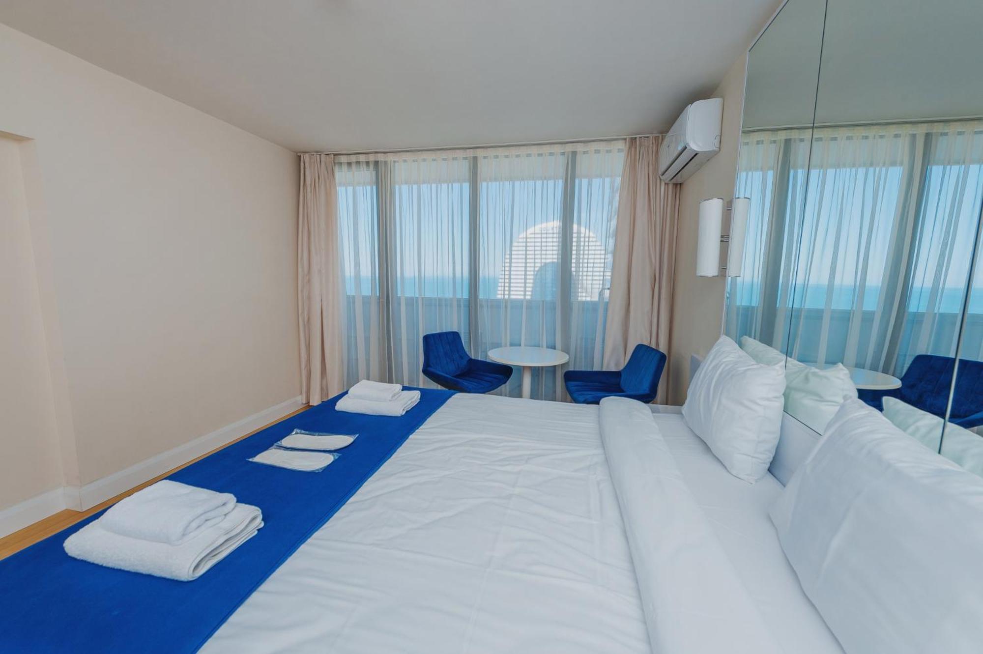 Orbi City Suite 巴统 外观 照片