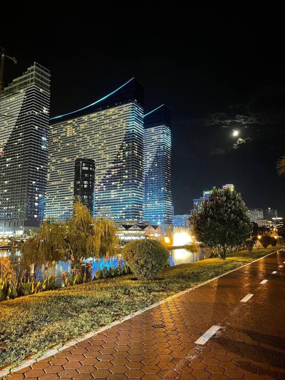 Orbi City Suite 巴统 外观 照片